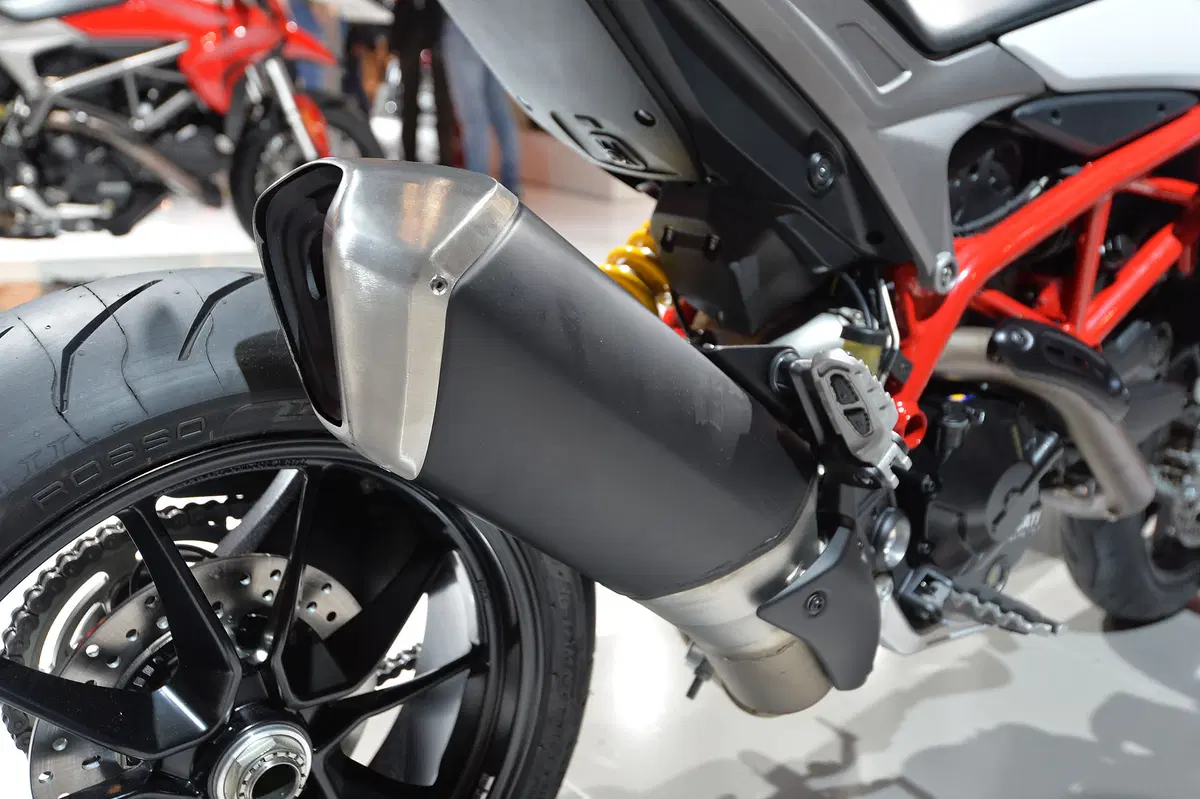 EICMA 2015: Ducati Hypermotard e Hyperstrada 939 (16)