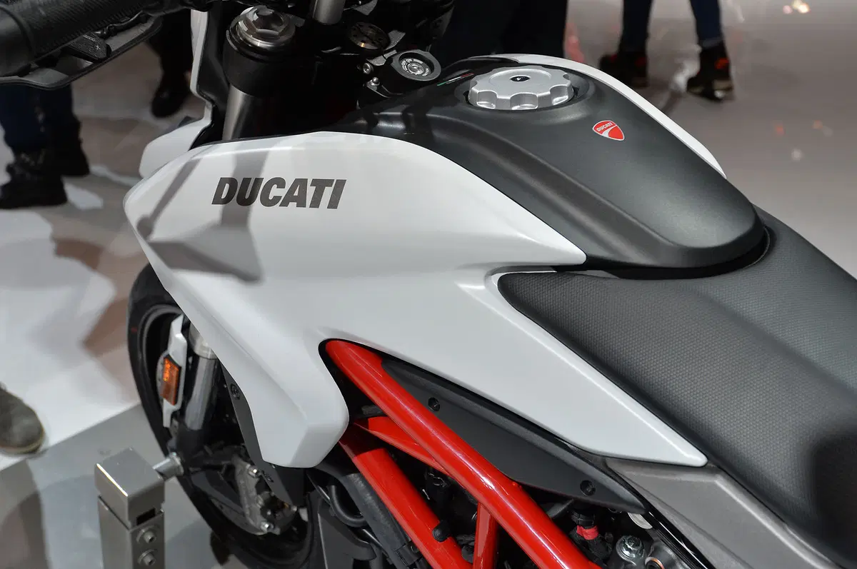 EICMA 2015: Ducati Hypermotard e Hyperstrada 939 (20)