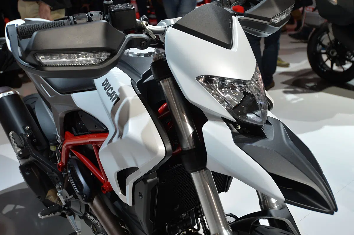 EICMA 2015: Ducati Hypermotard e Hyperstrada 939 (21)