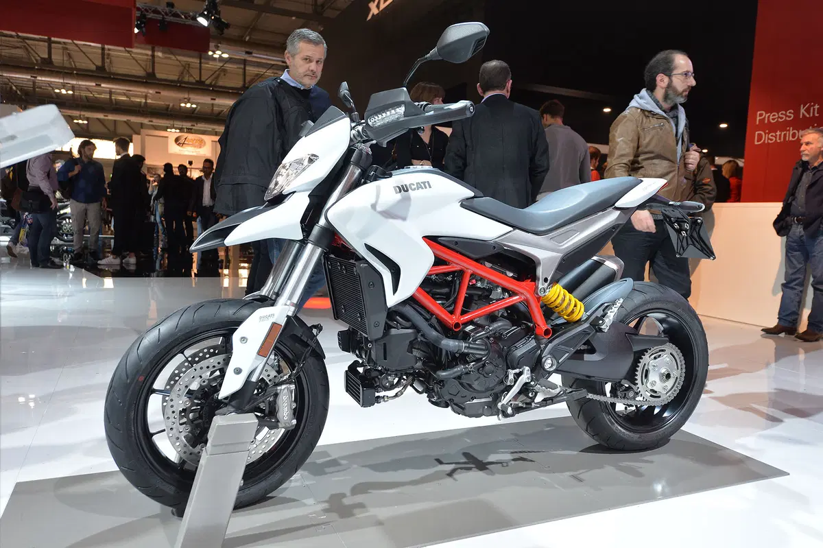 EICMA 2015: Ducati Hypermotard e Hyperstrada 939 (23)