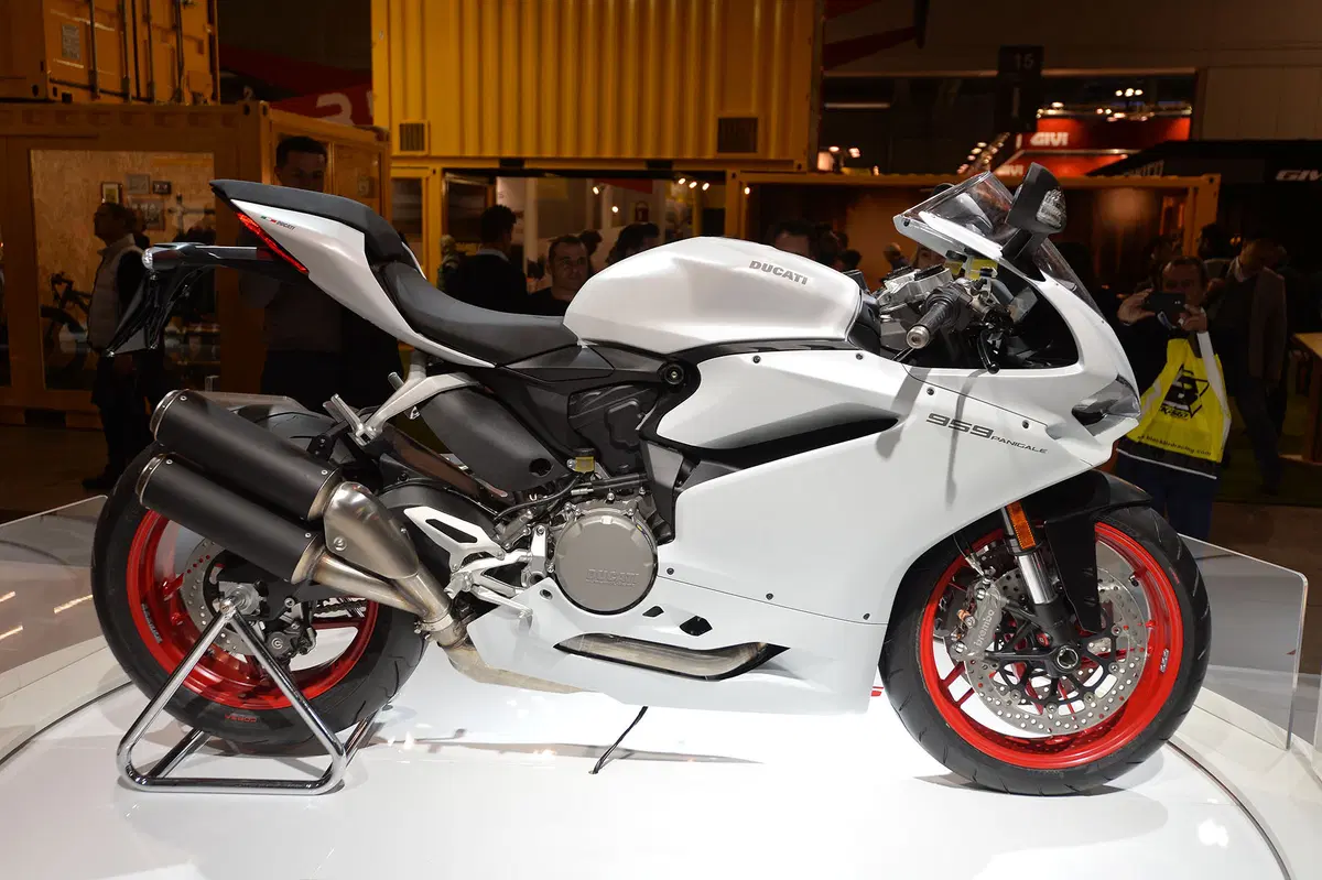 EICMA 2015: Ducati Panigale 959 USTI (2)