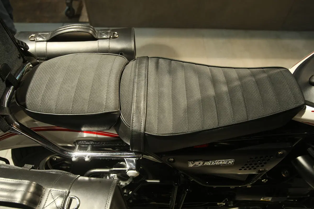 EICMA 2015: Moto Guzzi V9 Roamer (4)