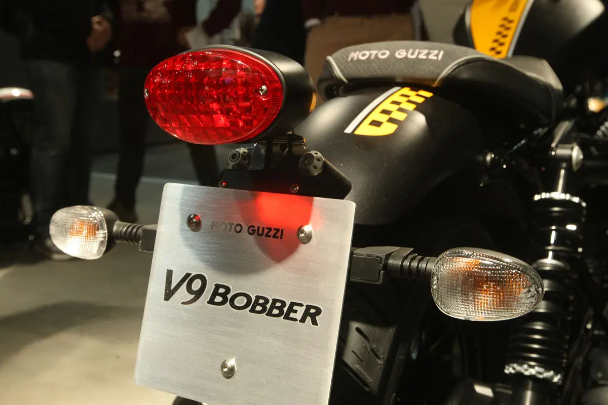 EICMA 2015: Moto Guzzi V9 Bobber (5)