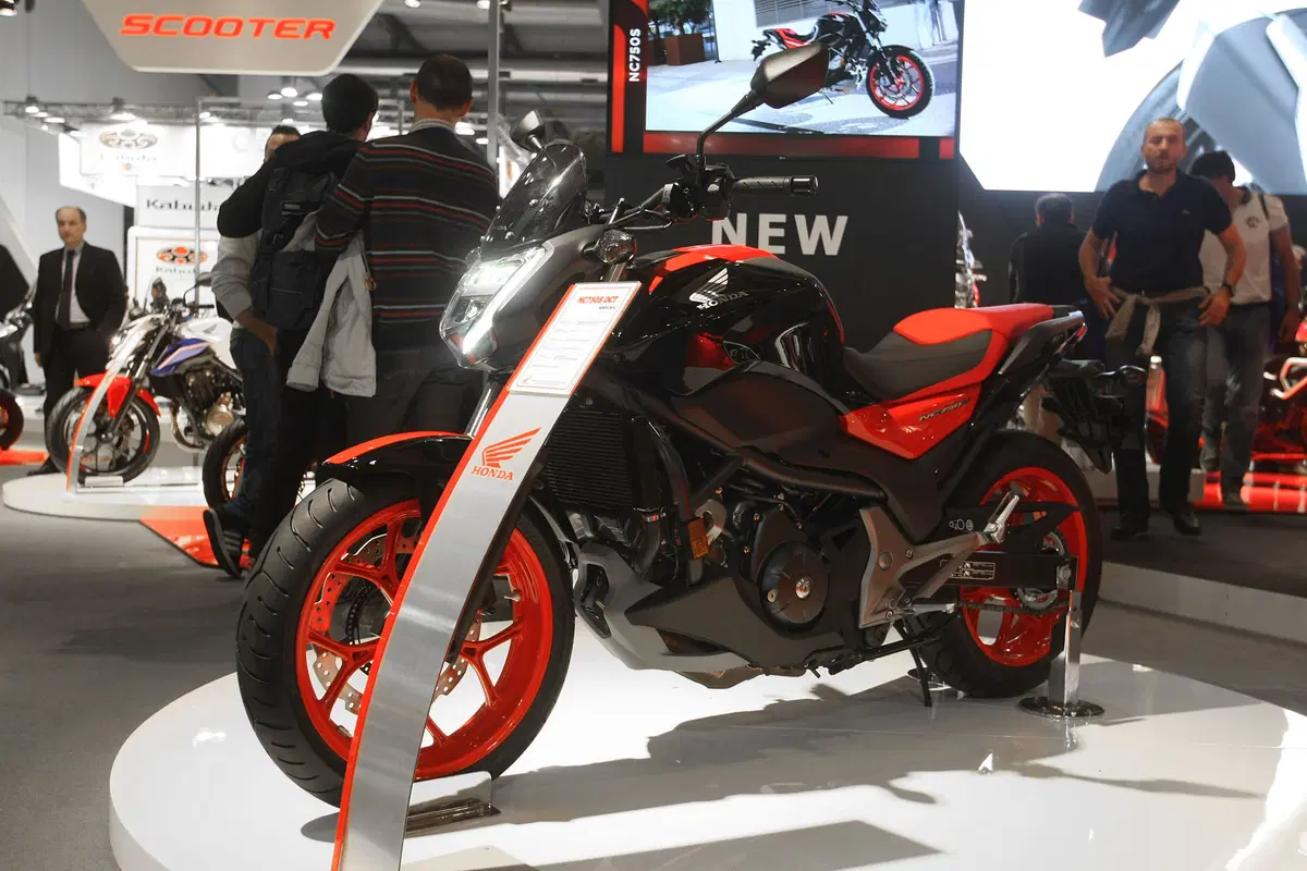 EICMA 2015: Honda NC750S DCT 2016