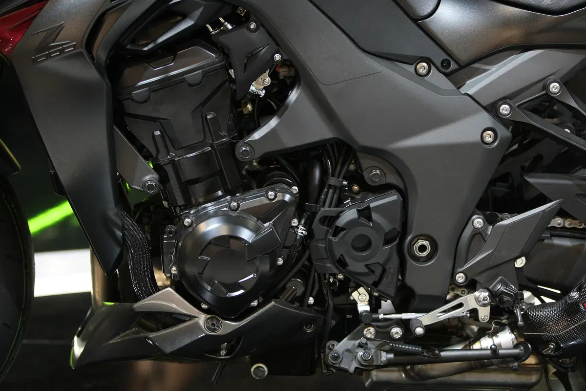 EICMA 2015: Kawasaki Z1000 Sugomi Edition CIUMBIA2 (17)