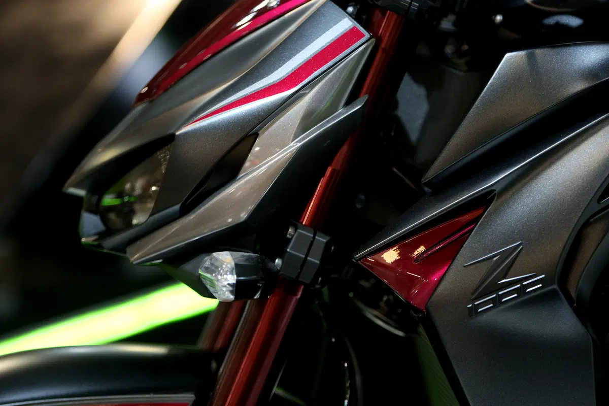 EICMA 2015: Kawasaki Z1000 Sugomi Edition CIUMBIA2 (18)