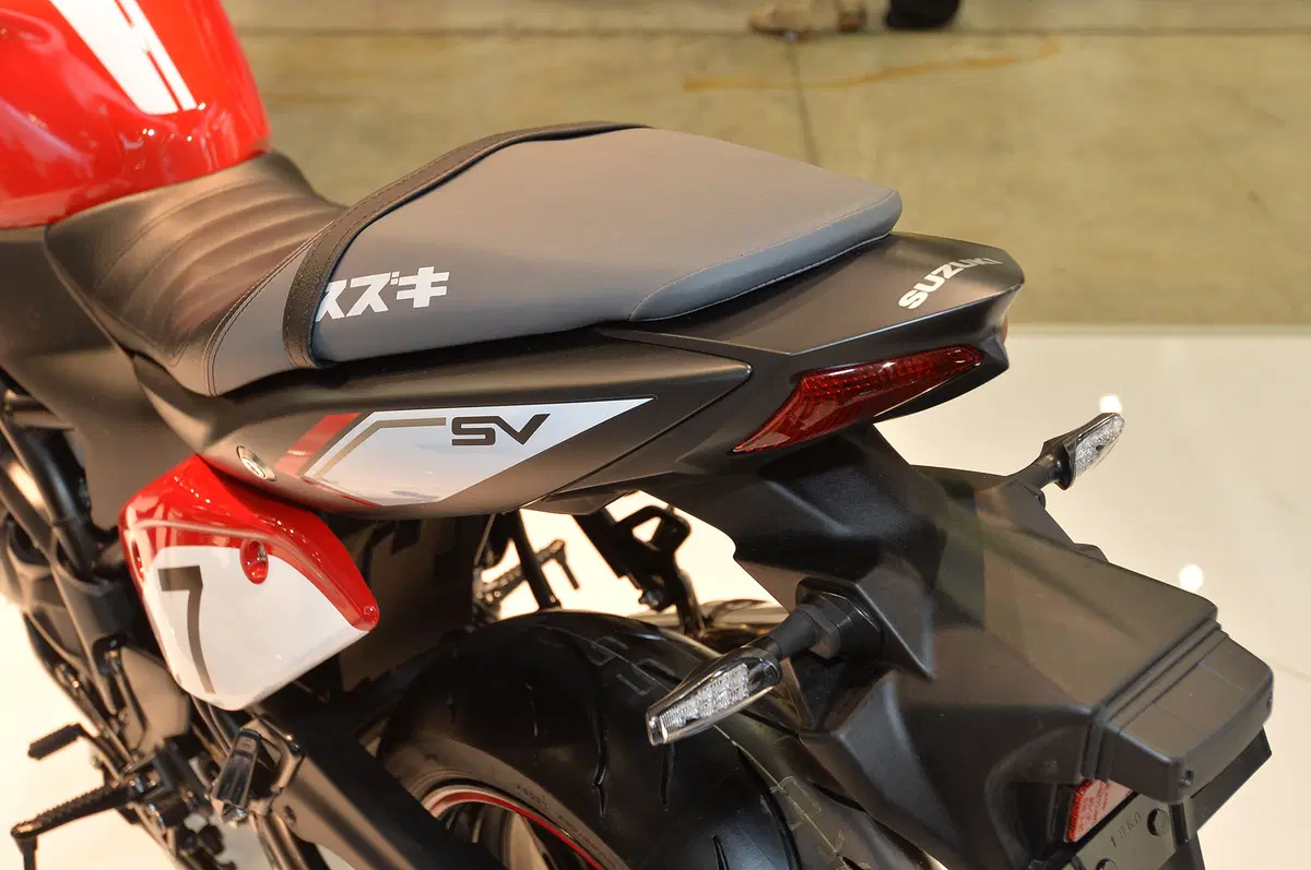 EICMA 2015: Suzuki SV 650 (9)