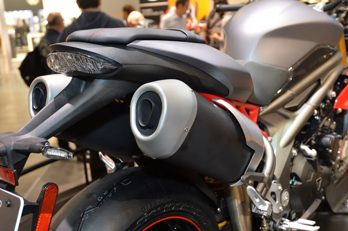 EICMA 2015: Triumph Speed Triple R (3)