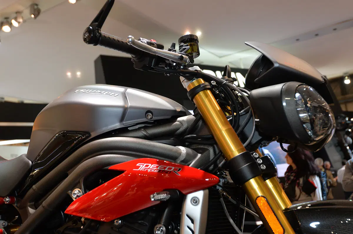 EICMA 2015: Triumph Speed Triple R (5)