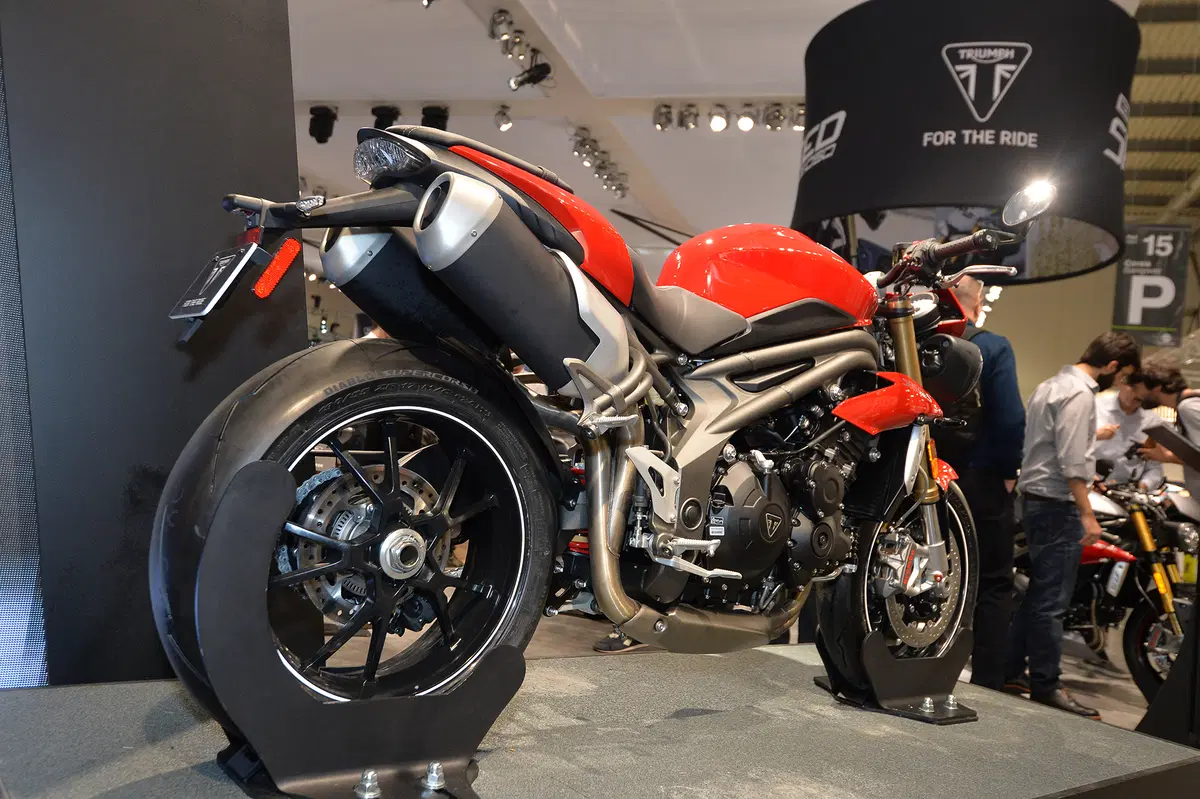 EICMA 2015: Triumph Speed Triple S  (3)