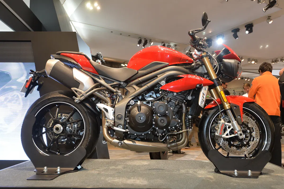 EICMA 2015: Triumph Speed Triple S  (8)