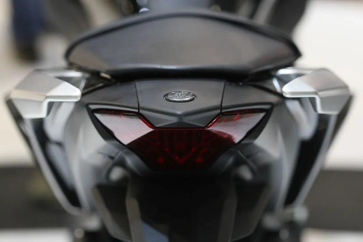 EICMA 2015: Yamaha MT-03 2016 (3)