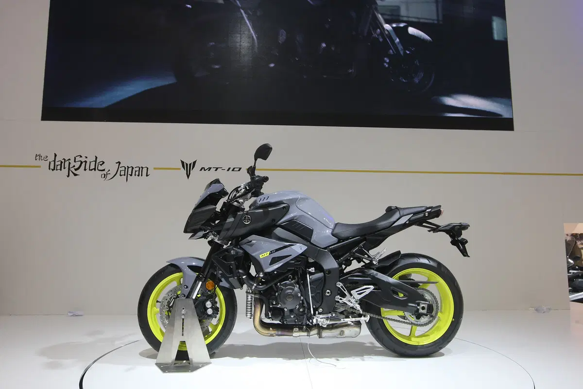 EICMA 2015: Yamaha MT-10 DARKSIDEOFGIAPAN (8)