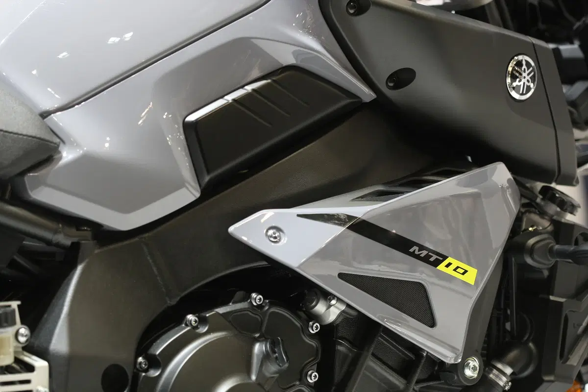EICMA 2015: Yamaha MT-10 DARKSIDEOFGIAPAN (14)