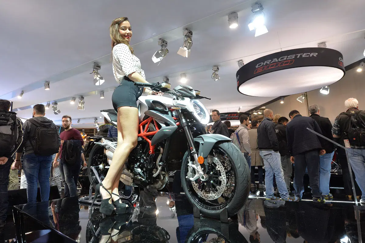 EICMA 2015: Le ragazze più belle del Salone di Milano (19)