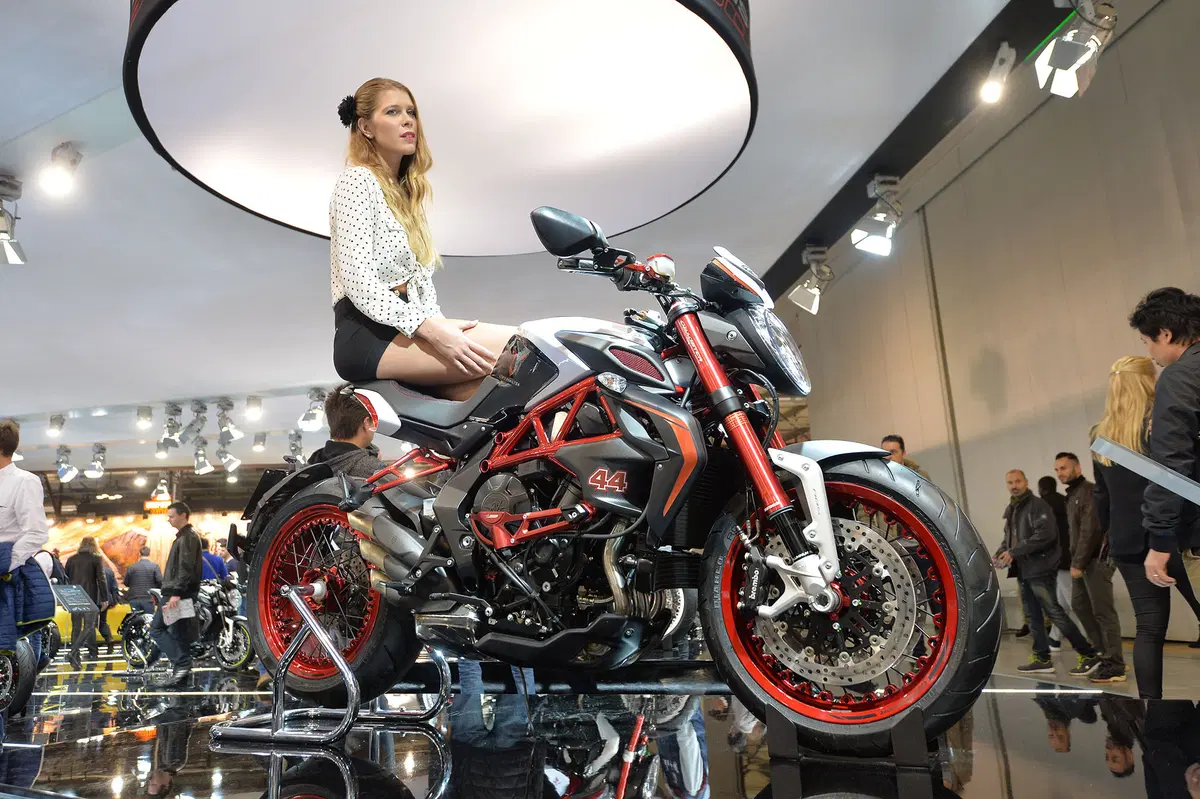 EICMA 2015: Le ragazze più belle del Salone di Milano (21)