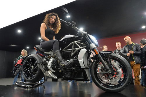 EICMA 2015: Le ragazze più belle del Salone di Milano