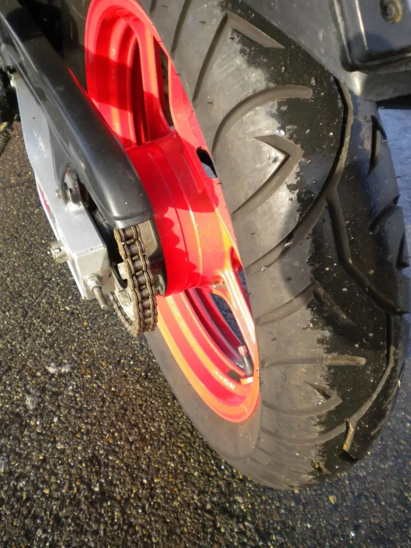 Yamaha FZ750 (4)