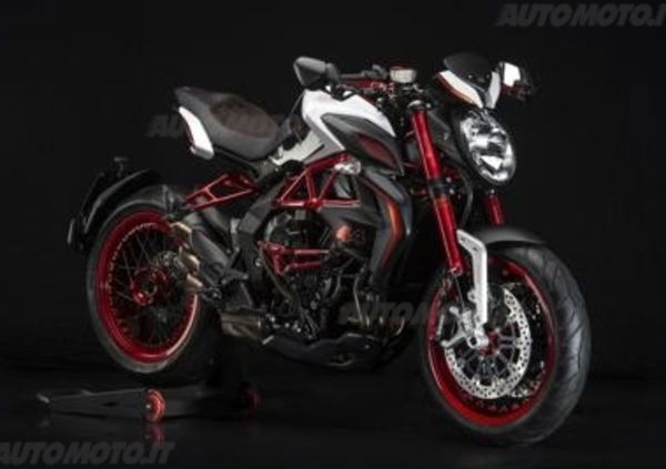 MV Agusta Dragster RR LH 44, la naked firmata da Lewis Hamilton 