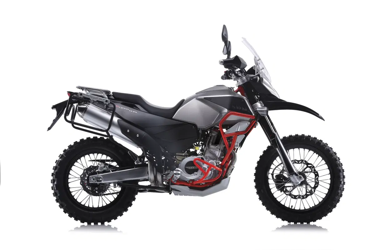 EICMA 2015: SWM Superdual 600 (6)