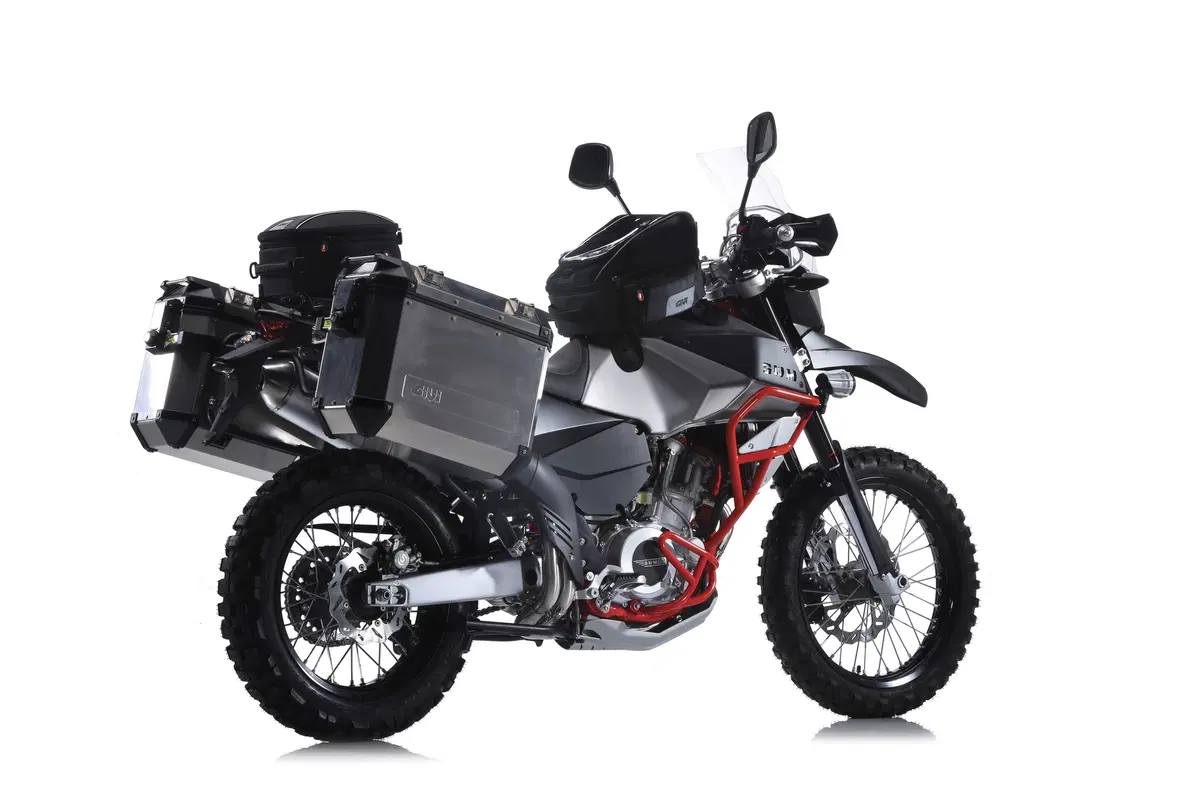 EICMA 2015: SWM Superdual 600 (9)