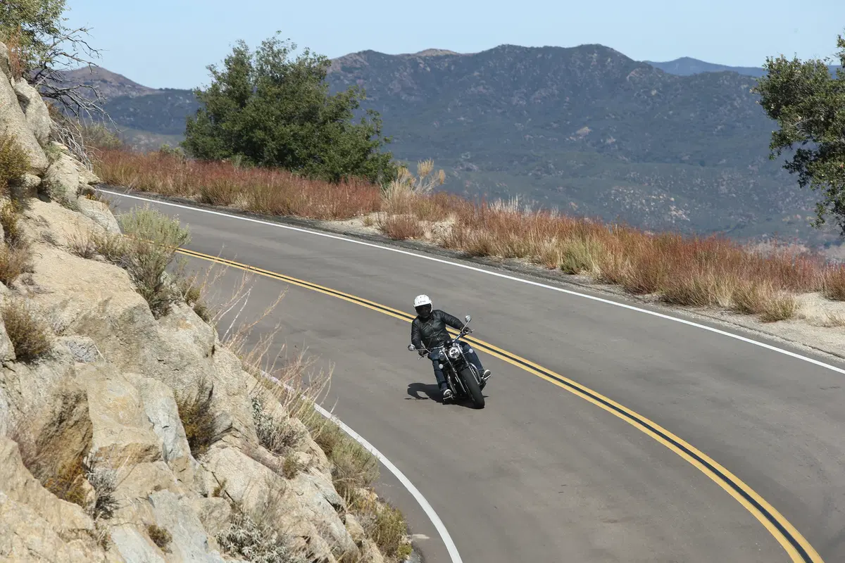 Triumph Bonneville Speedmaster 2018 TEST. In California con l'inglesona