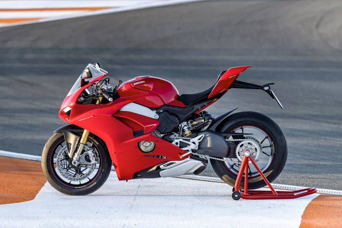 Ducati Panigale V4. La MotoGP targata (18)