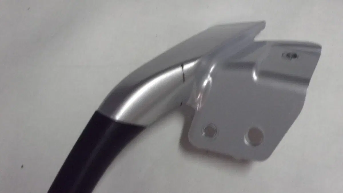 MANIGLIA PASSEGGERO MP3 Piaggio (3)