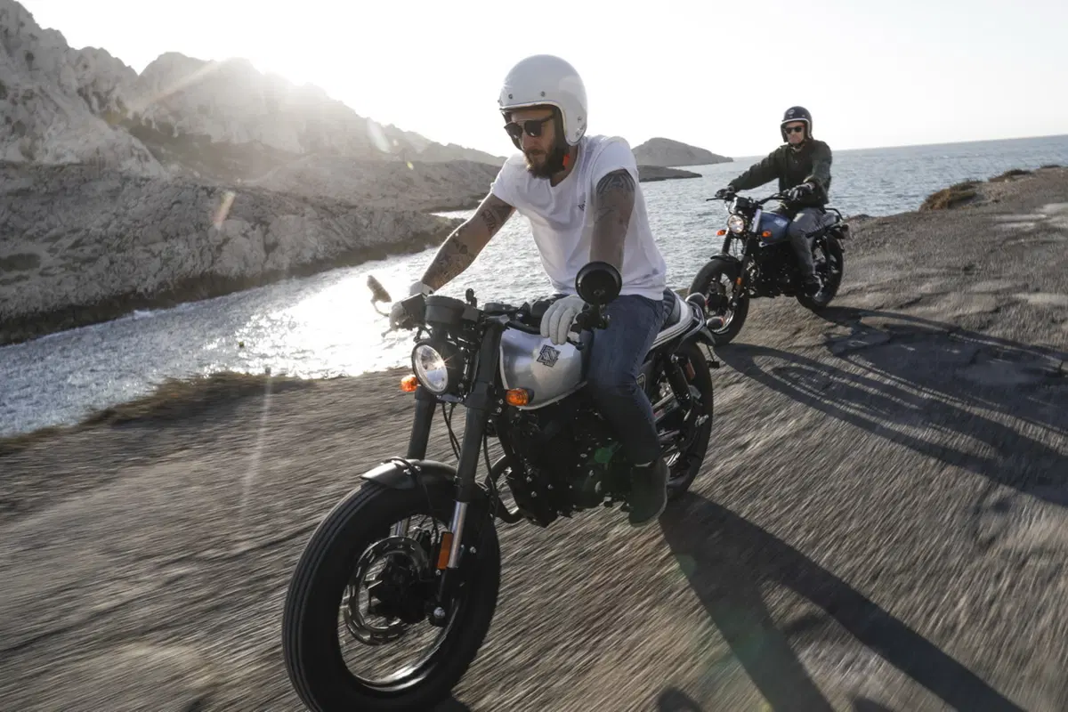 Archive Motorcycle: lo stile Sport Classic in 125 cc (14)