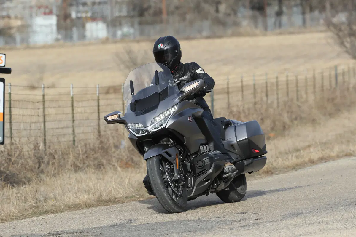 Honda GL 1800 Gold Wing 2018. Cambia tutta e si fa in tre (2)