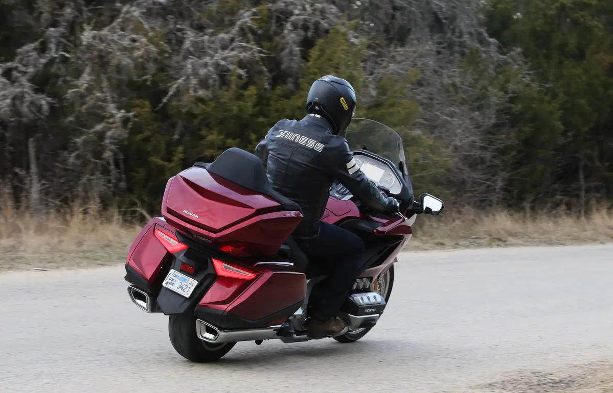 Honda GL 1800 Gold Wing 2018. Cambia tutta e si fa in tre (8)