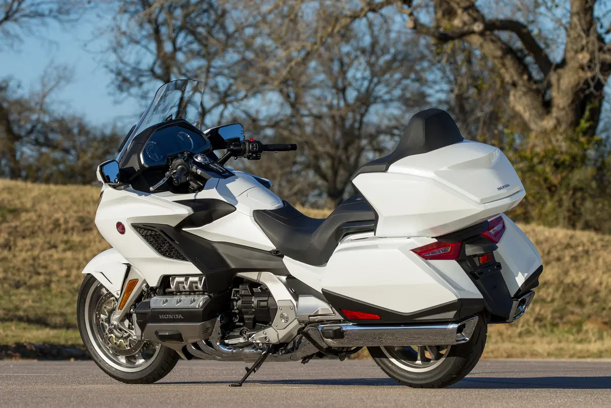 Honda GL 1800 Gold Wing 2018. Cambia tutta e si fa in tre (51)