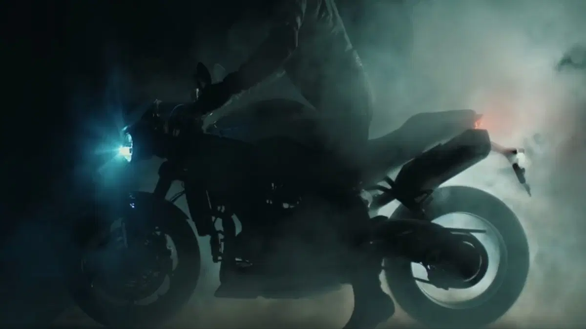 Nuova Triumph Speed Triple in arrivo (2)