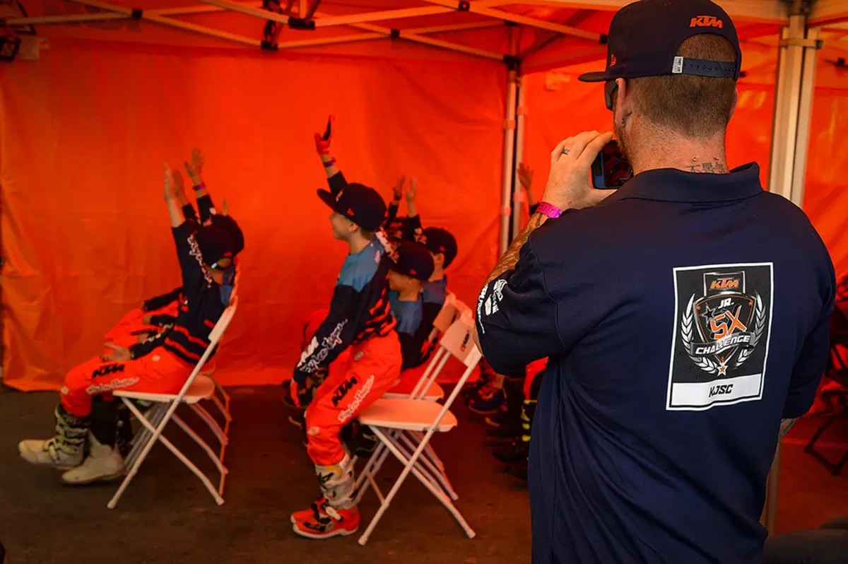 Gallery AMA SX: Anaheim-II (19)