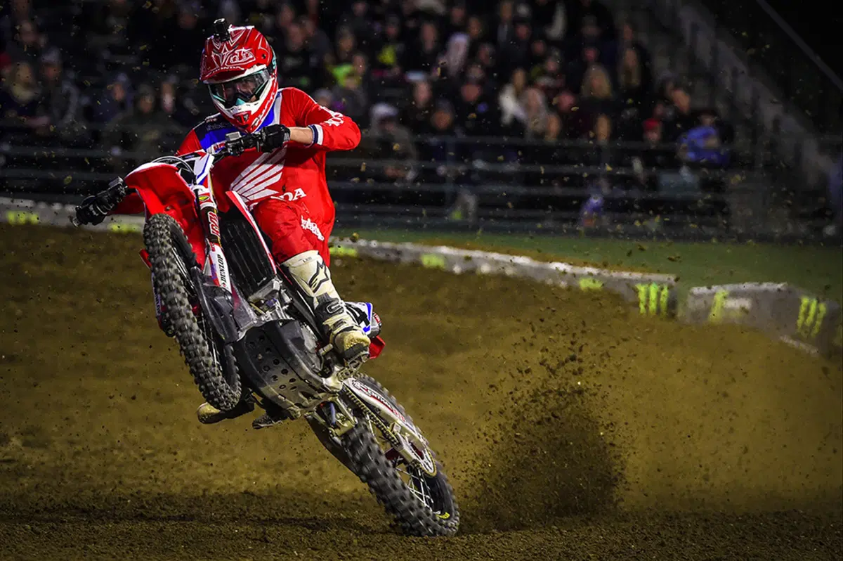 Gallery AMA SX: Anaheim-II (24)