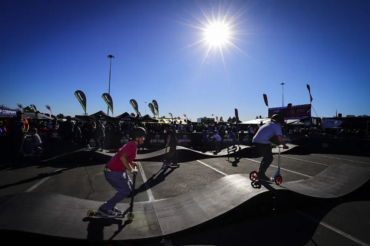 Gallery AMA SX: Anaheim-II (41)