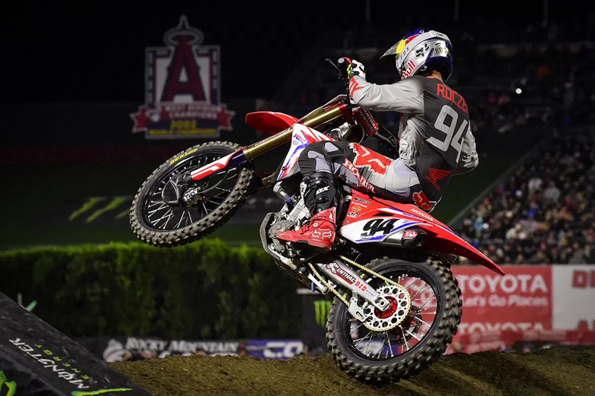 Gallery AMA SX: Anaheim-II (85)