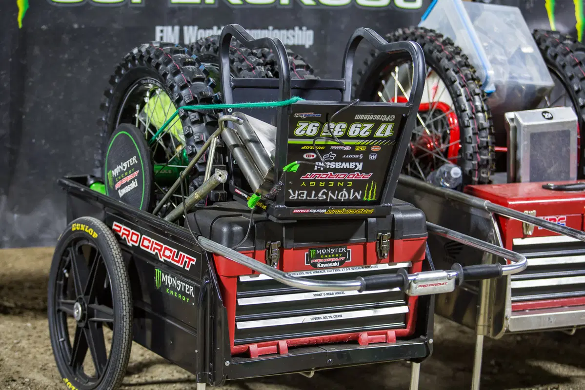 Ride in the USA: Anaheim-II, caos organizzato (3)