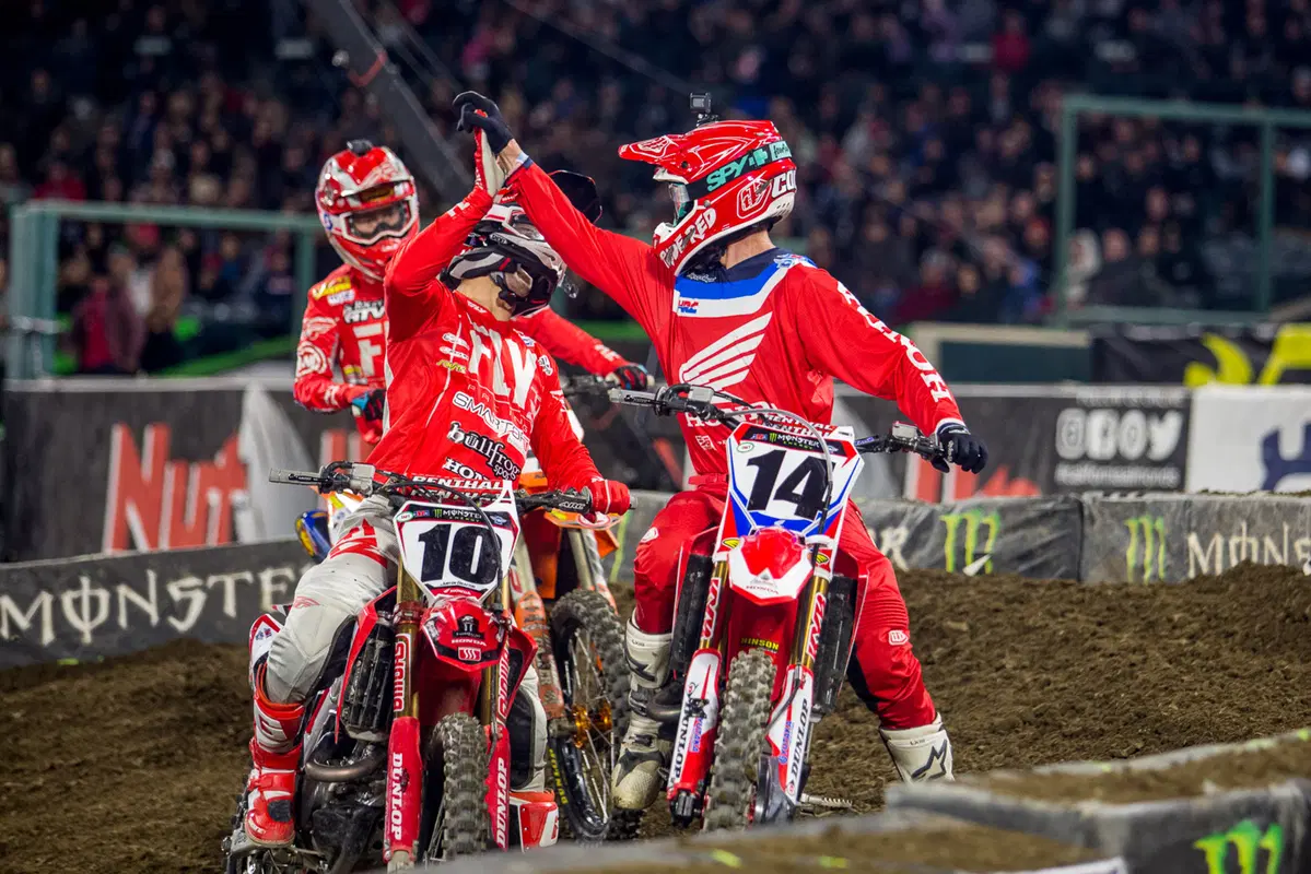 Ride in the USA: Anaheim-II, caos organizzato (6)