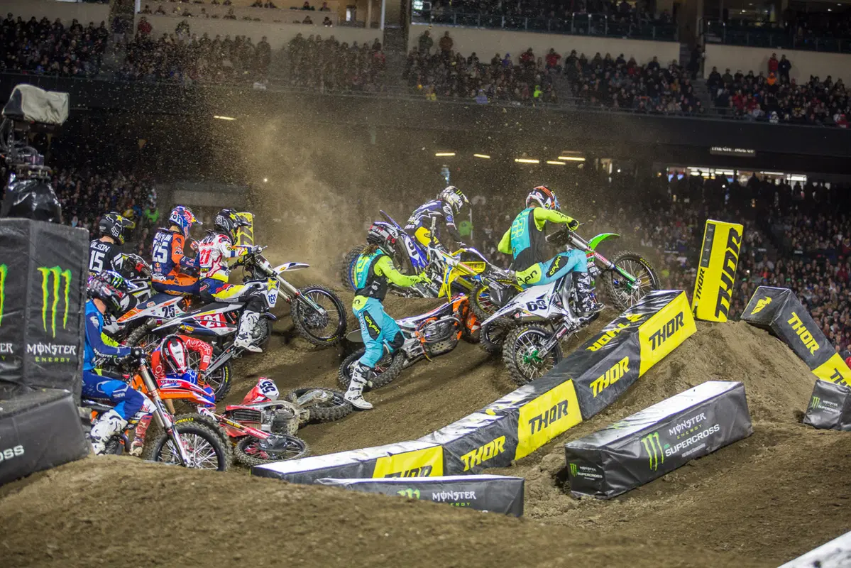 Ride in the USA: Anaheim-II, caos organizzato (13)