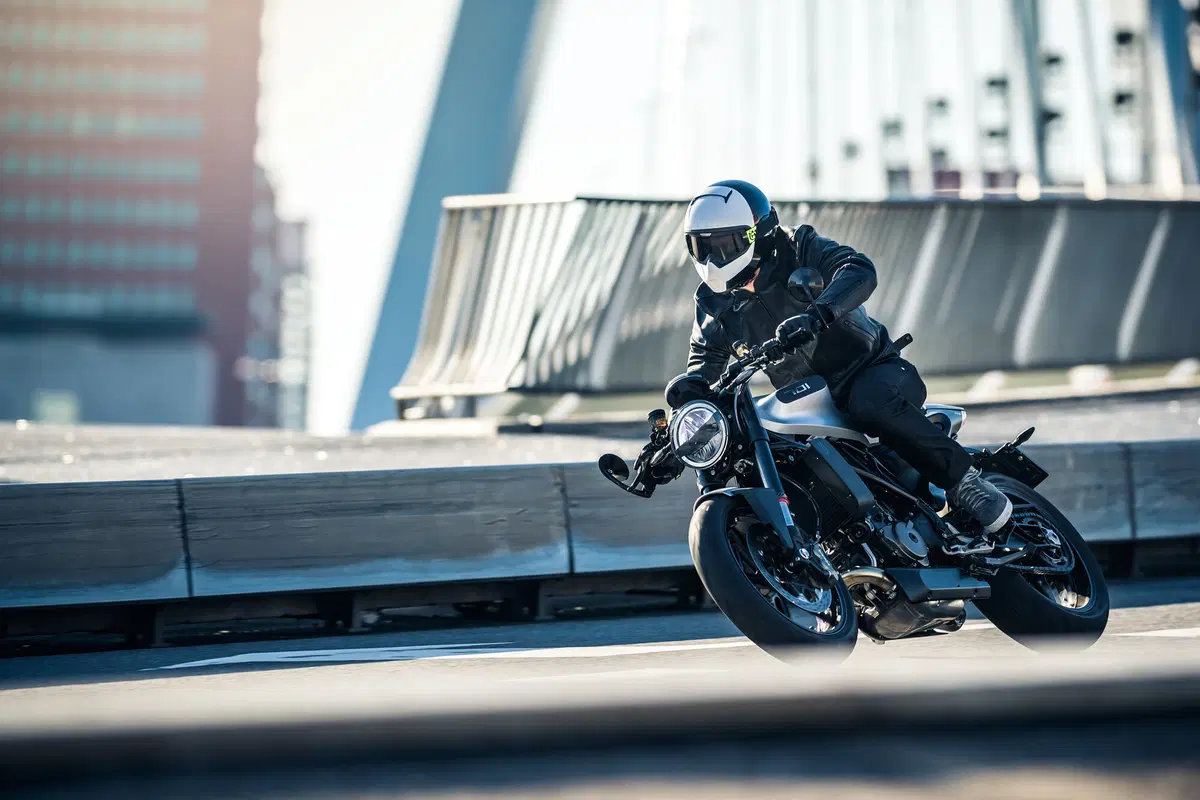 Husqvarna: Vitpilen a Svartpilen in arrivo! Cilindrate e prezzi (13)