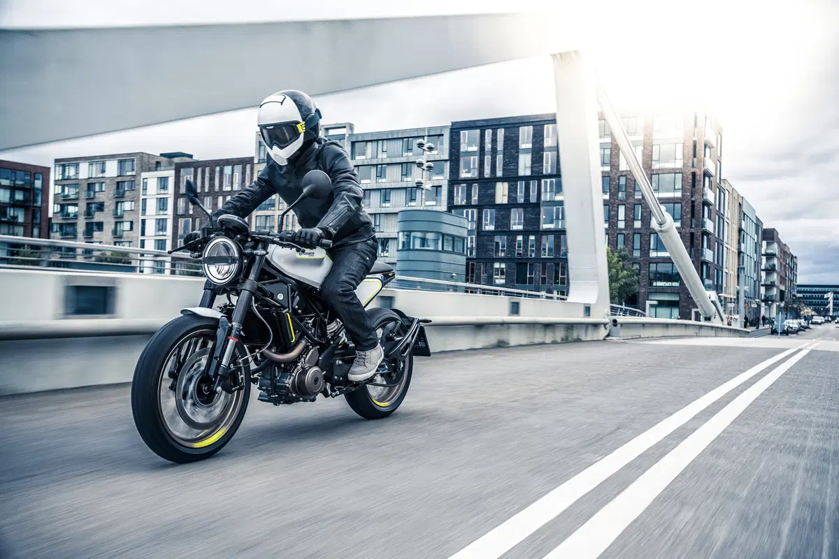 Husqvarna: Vitpilen a Svartpilen in arrivo! Cilindrate e prezzi (36)