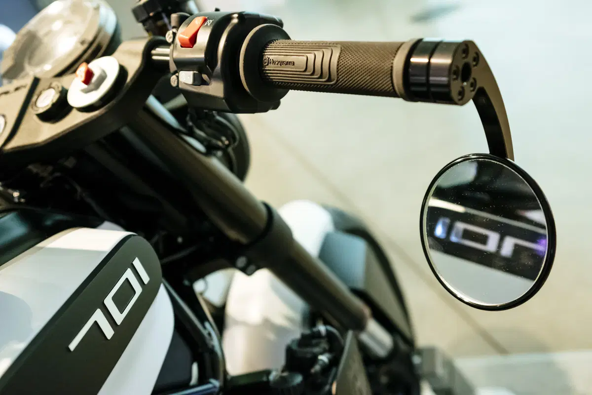 Husqvarna: Vitpilen a Svartpilen in arrivo! Cilindrate e prezzi (48)