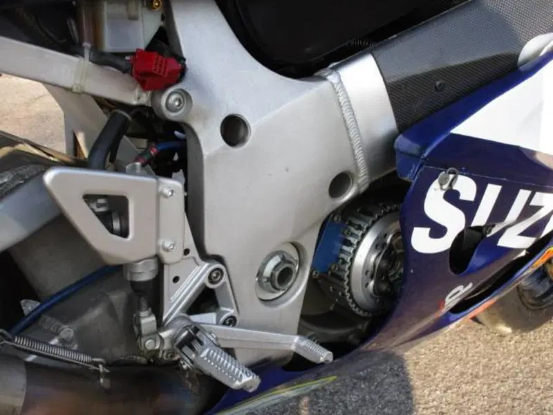 Suzuki GSX R 750 (1996 - 97) (10)