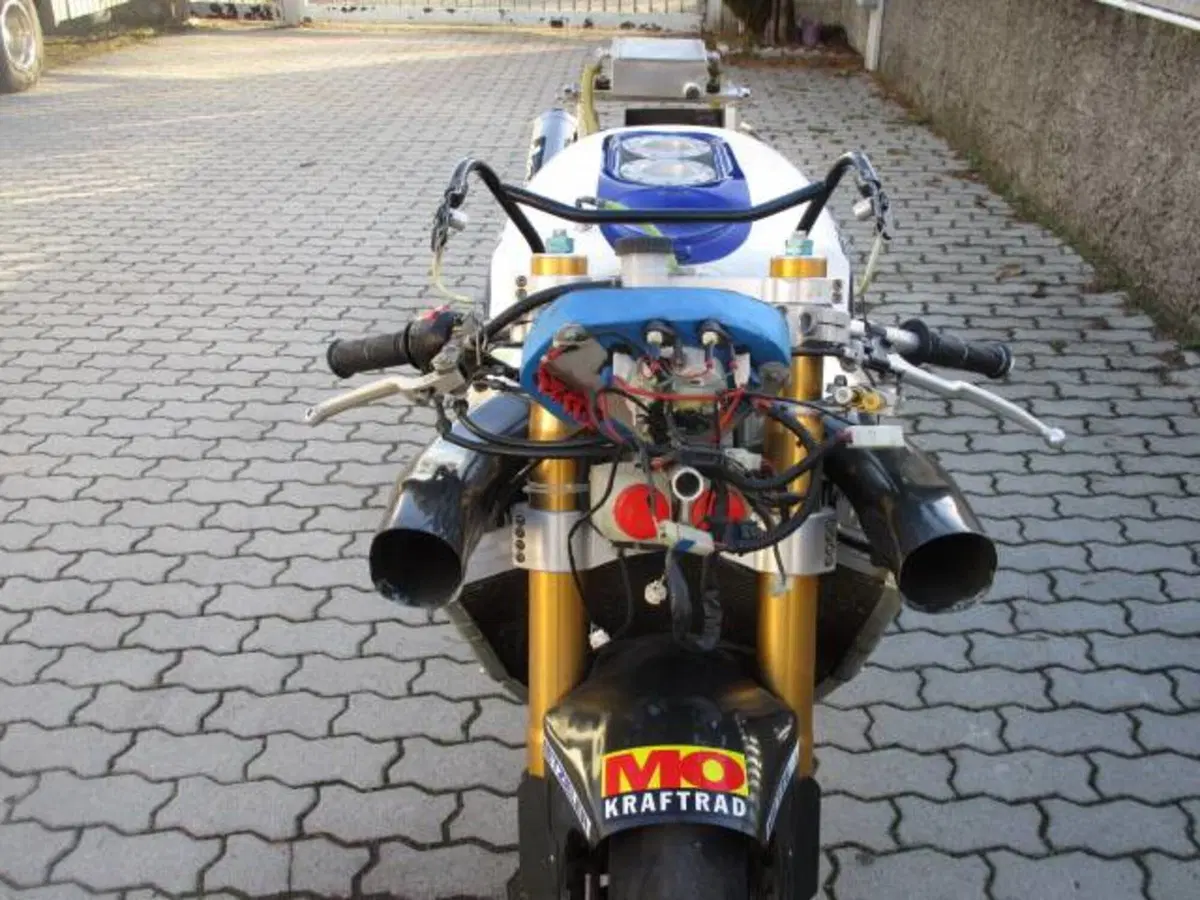 Suzuki GSX R 750 (1996 - 97) (15)
