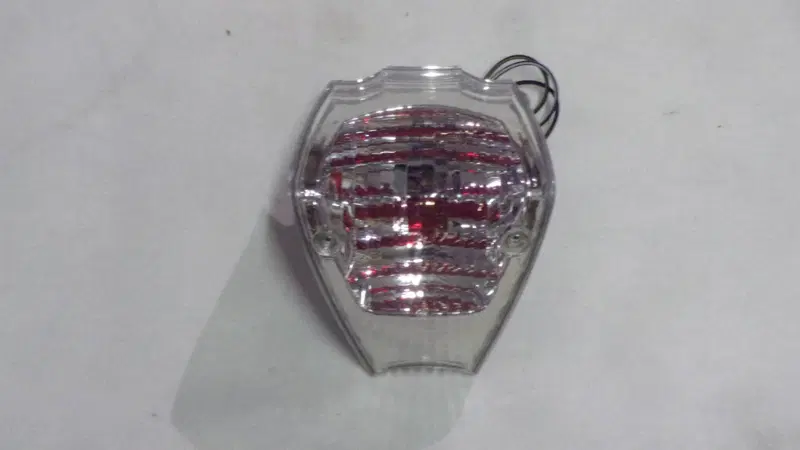 FANALE POSTERIORE PIAGGIO FLY (2)