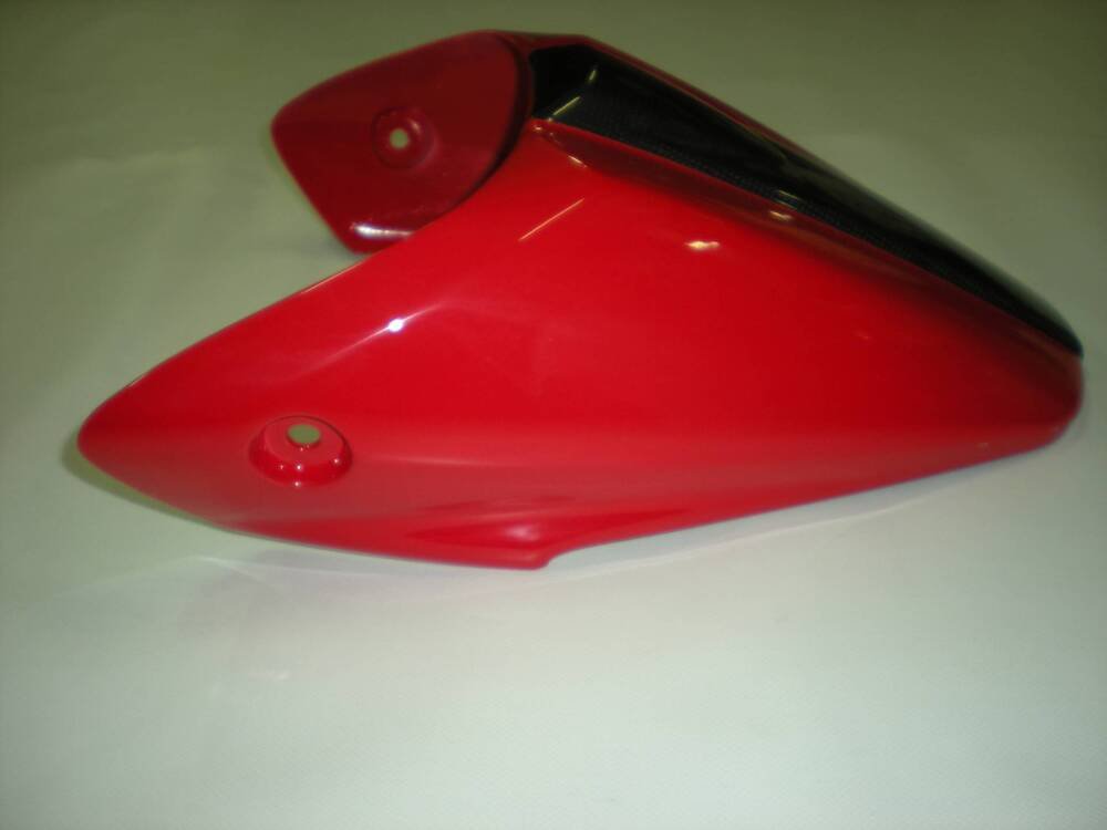Kit cover sella rosso con banda in carbonio Ducati (2)