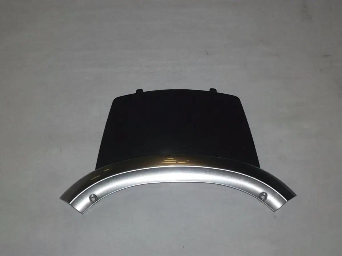 SPORTELLO BATTERIA Piaggio X10 (2)