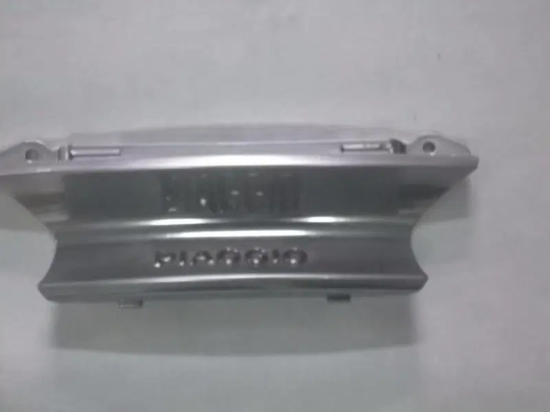 CROMATURA POSTERIORE Piaggio X10 (2)