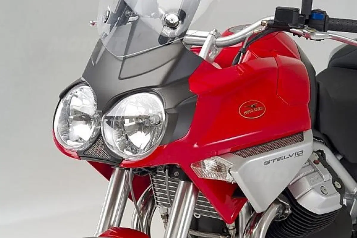 Tante le novità del Gruppo Piaggio. Aprilia presenta Dorsoduro, supermotard da 95 cv. Moto Guzzi int (3)
